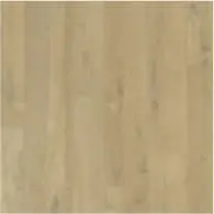 明るい木目調のフローリングと階段が特徴のシンプルな室内空間